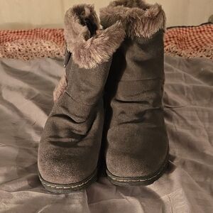 Women's Plush Fur-Trimmed Winter Boots